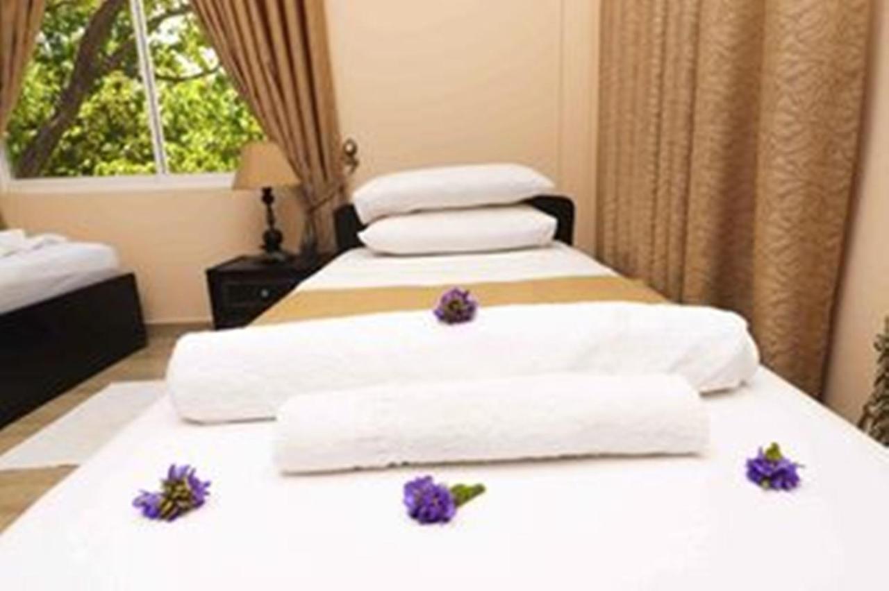 Peacock Resort Anuradhapura Kültér fotó